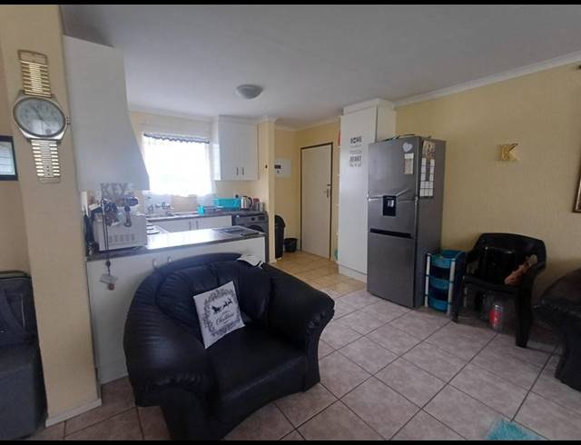 2 BEDROOM TOWNHOUSE FOR SALE IN RIDGEWAY